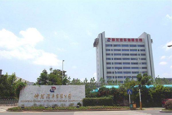 【武漢神龍一廠(chǎng)淋雨改造項目】橡膠軟接頭信息